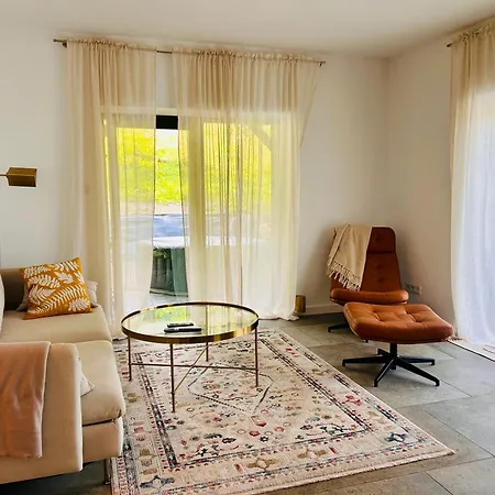 Corner Private With Jacuzza And View